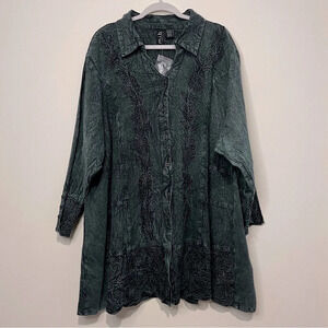 NWOT Boho 100% Cotton Green Floral Scallop Hem Buttondown Shirt